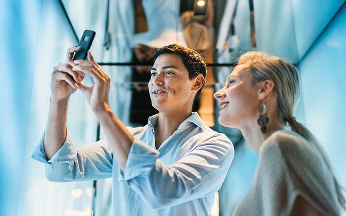 Thiết bị thiết kế cabin của KONE dành cho điện thoại di động
